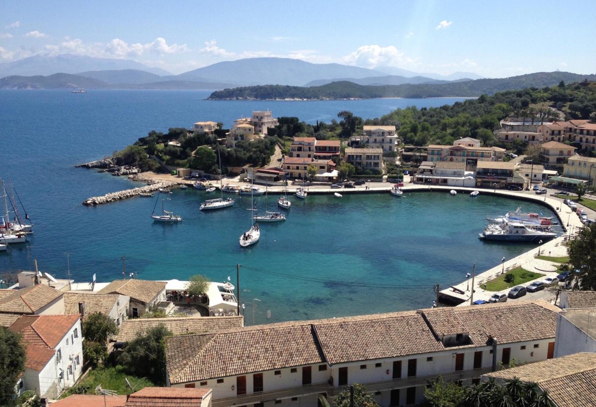 Kassiopi Piazza Suites Luaran gambar